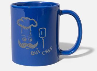 Tasse mit einem Bild von einem Koch und der Schrift Oui Chef